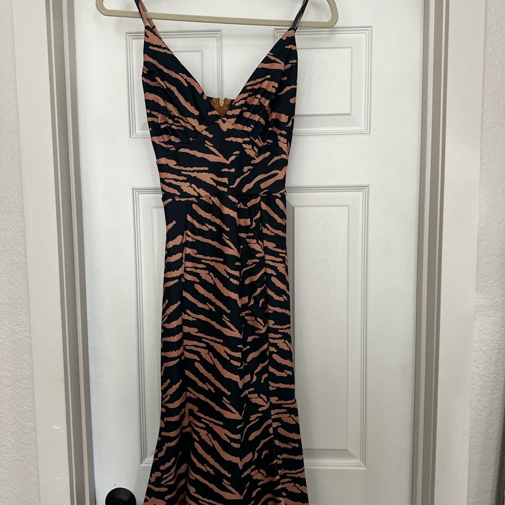 Stylish Black/Blue and Tan Patterned Dress